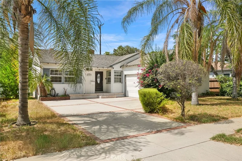8945 Baird Avenue, Northridge, CA 91324