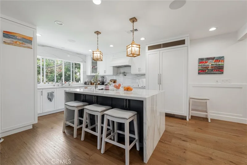 2528 N Orchard Drive, Burbank, CA 91504