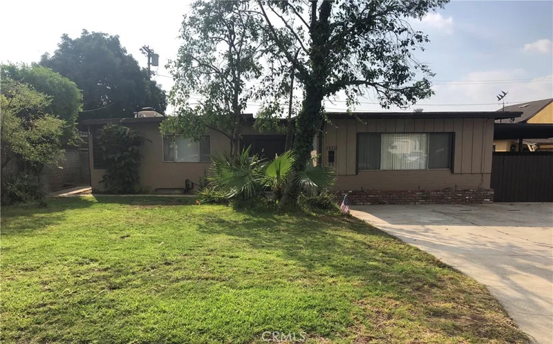 10227 Mcvine Avenue, Sunland, CA 91040