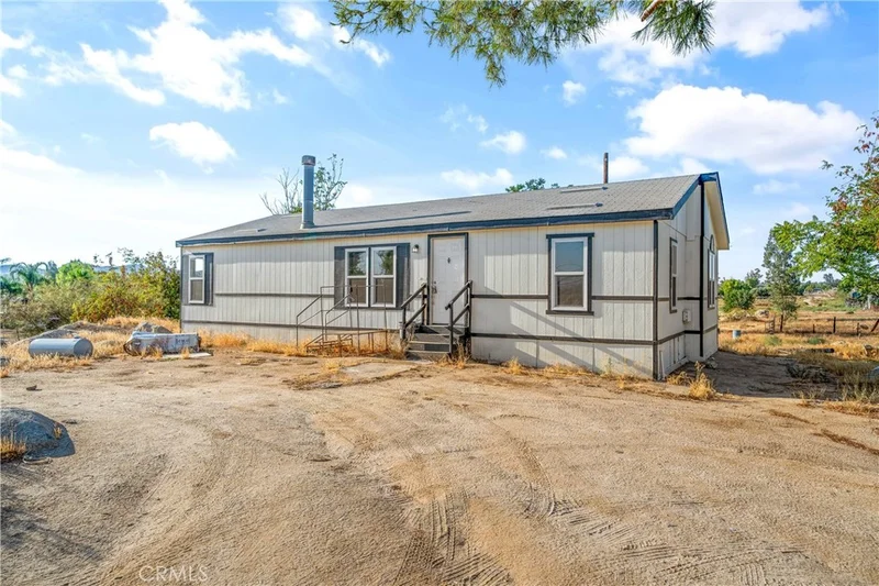 22780 Ellis, Perris, CA 92532
