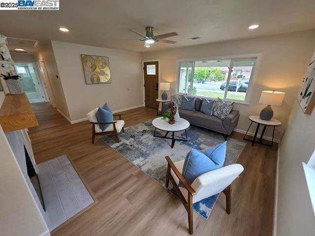 4572 De Silva St, Fremont, CA 94538