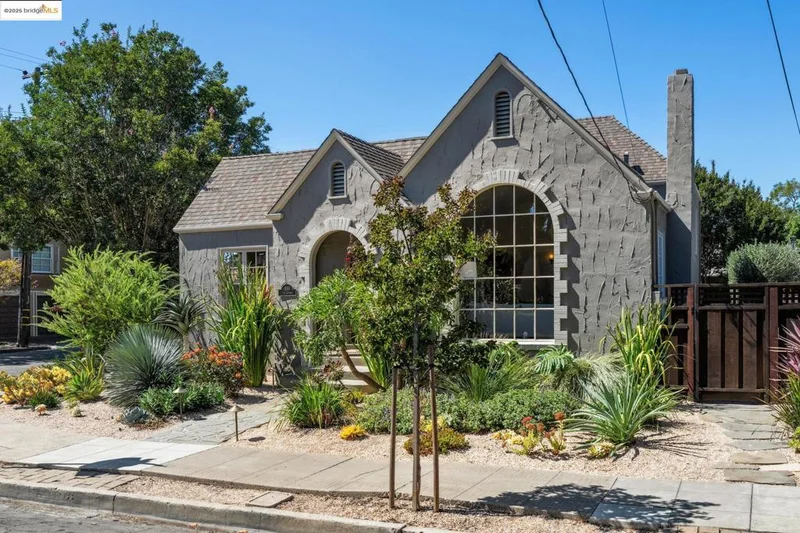 869 Lee Ave, San Leandro, CA 94577