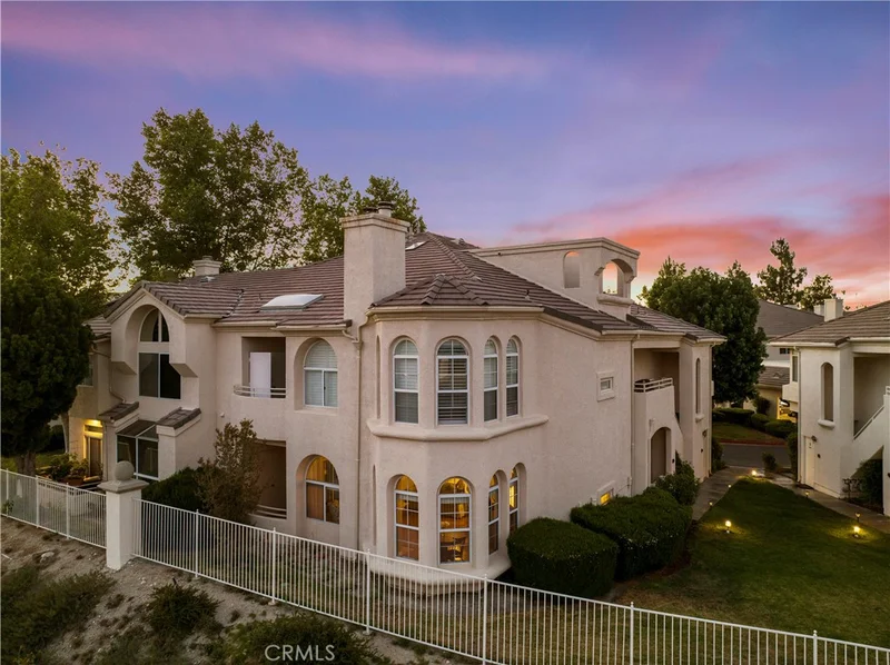 25518 Hemingway Avenue A, Stevenson Ranch, CA 91381
