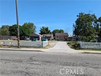 1831 Olive Avenue photo 2