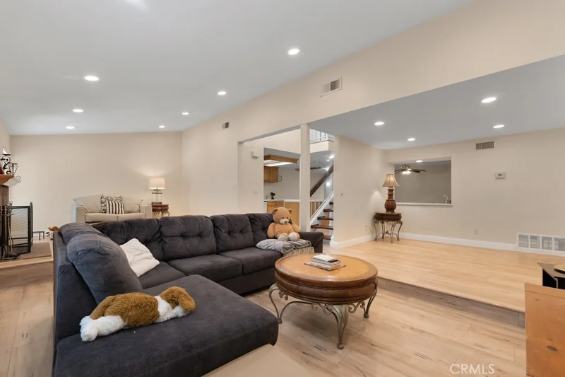 10121 Larwin Avenue 3, Chatsworth, CA 91311