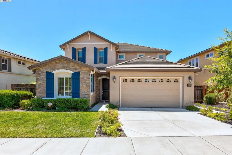2528 Amantea Way, Dublin, CA 94568-7343