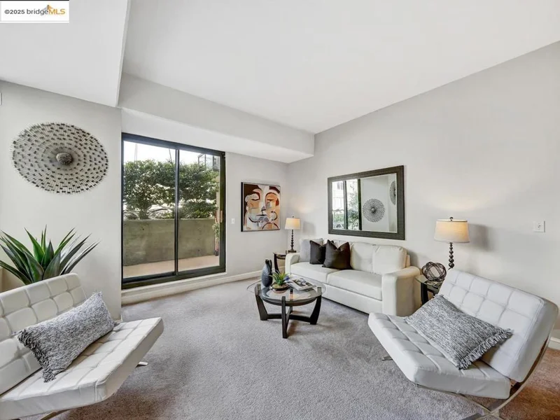 1 Daniel Burnham Ct 101