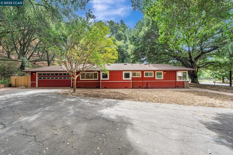 9 Wanda Way, Martinez, CA 94553