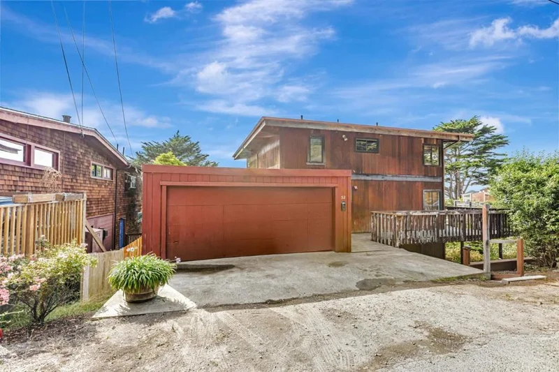 52 Frances Avenue, Pacifica, CA 94044