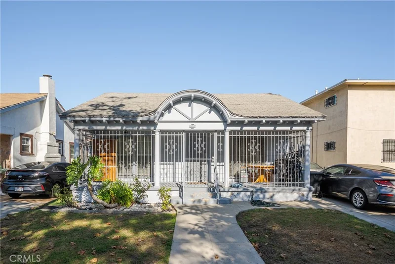 2936 Edgehill Drive, Los Angeles, CA 90018