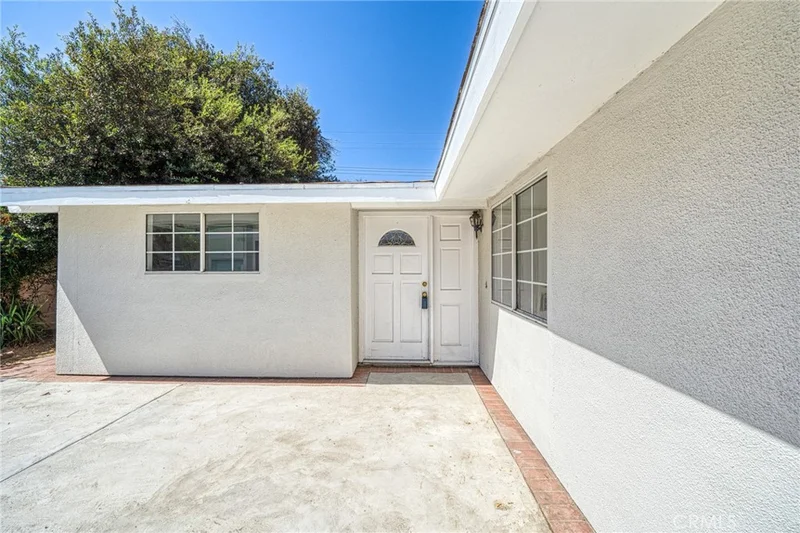 7831 Capistrano Avenue, West Hills, CA 91304