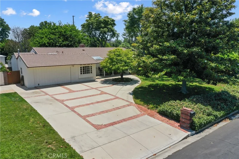 8944 Amestoy Ave, Sherwood Forest, CA 91324
