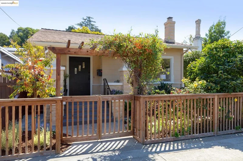 5626 Broadway, Oakland, CA 94618