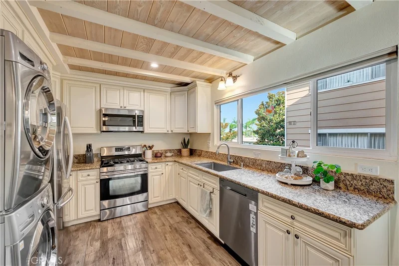 630 W Lambert Road 24, La Habra, CA 90631