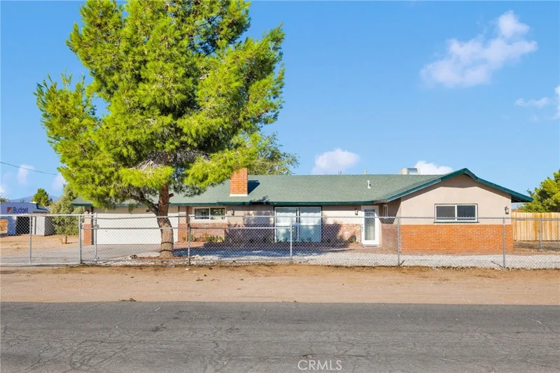 12416 Tonikan Road, Apple Valley, CA 92308