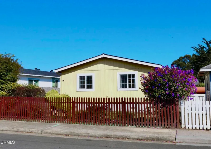 854 Woodward Street, Fort Bragg, CA 95437