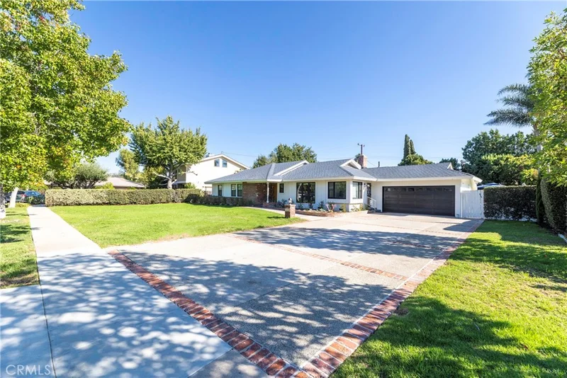 18812 Oak Ridge Drive, North Tustin, CA 92705