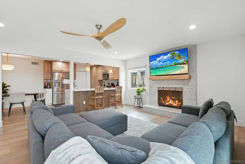 10143 Allenwood Way, Santee, CA 92071