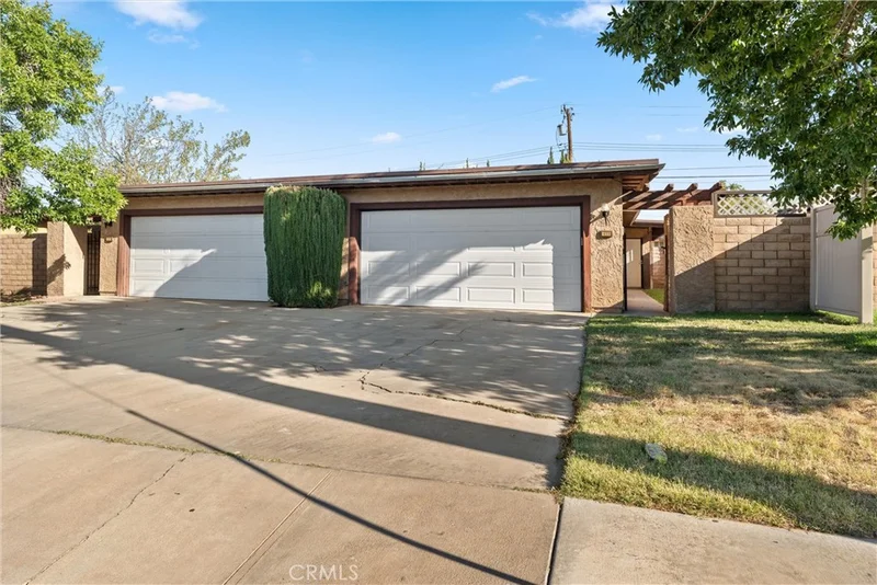 451 East Lancaster Blvd, Lancaster, CA 93535