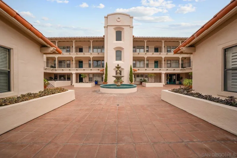 7757 Eads Ave B7, La Jolla, CA 92037