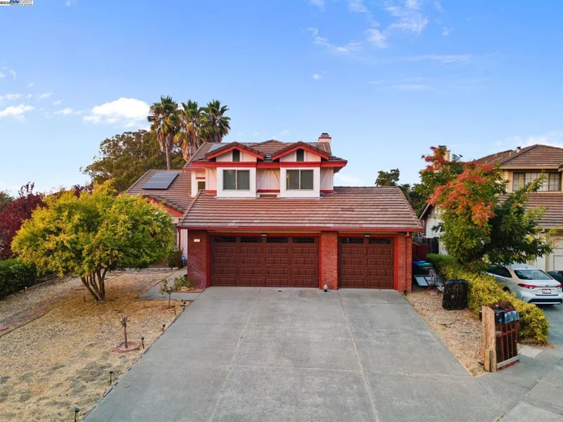 103 Opal Ct, Hercules, CA 94547