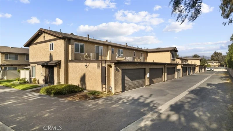 12346 12346 Runnymede 5, North Hollywood, CA 91605
