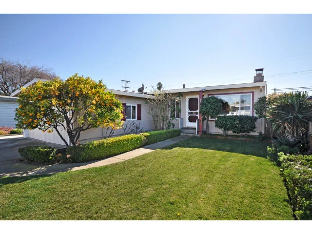 1866 Kehoe, San Mateo, CA 94401