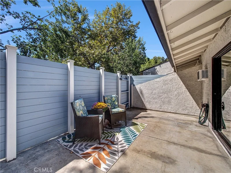 413 N Conestoga Way 11, Anaheim, CA 92807