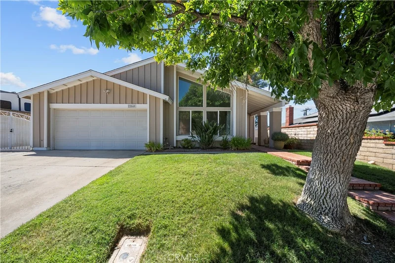 22540 Tula Drive, Saugus, CA 91350