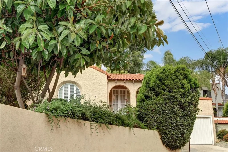 4221 Hazel Kirk Drive, Los Angeles, CA 90027