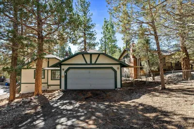 1093 Snow Ridge Road photo 2