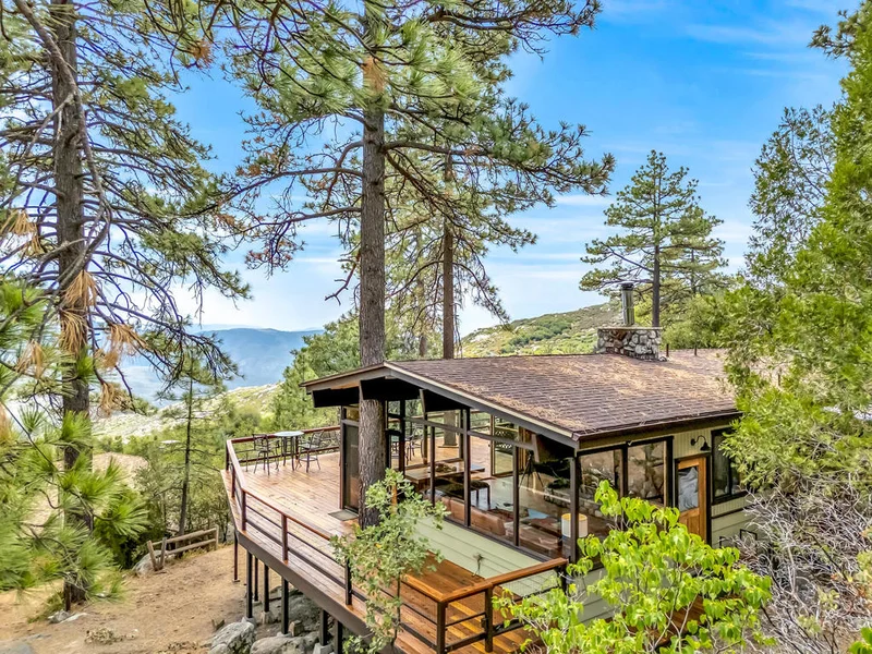 27011 Lookout Lane, Idyllwild, CA 92549
