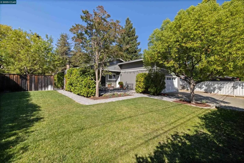 509 Mcgrath Ct, Pleasant Hill, CA 94523