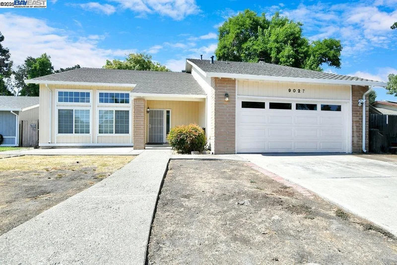 9027 Casterbridge Dr, Stockton, CA 95209