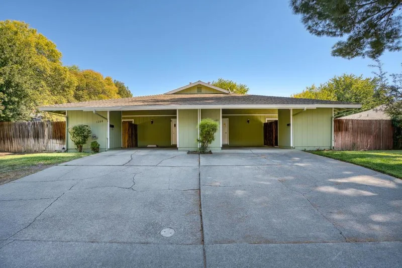 12061208 J, Davis, CA 95616