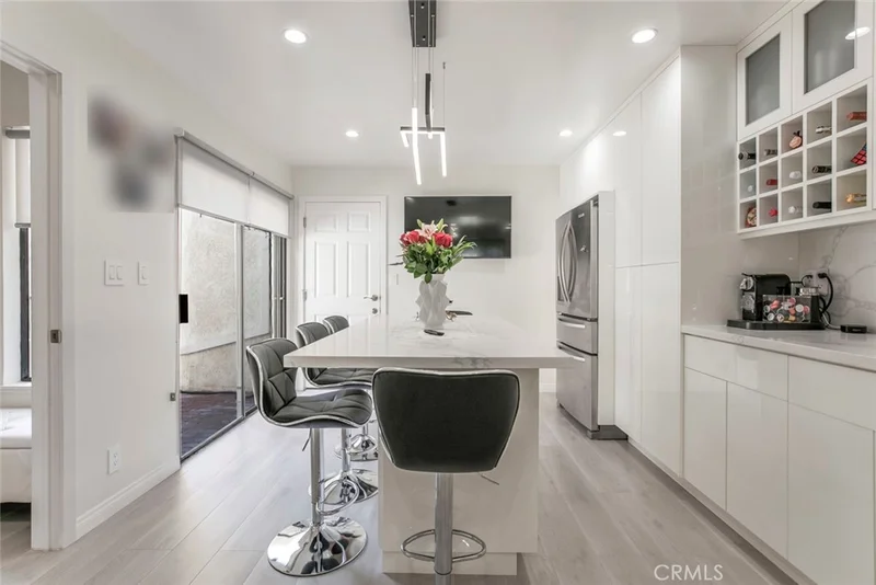 9024 Willis Avenue 2, Panorama City, CA 91402