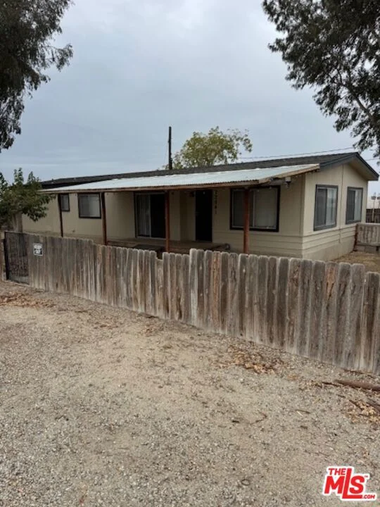 Photo 2 of 22841 D Street