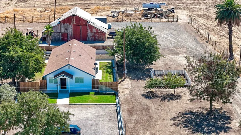 10595 Childs, Le Grand, CA 95333
