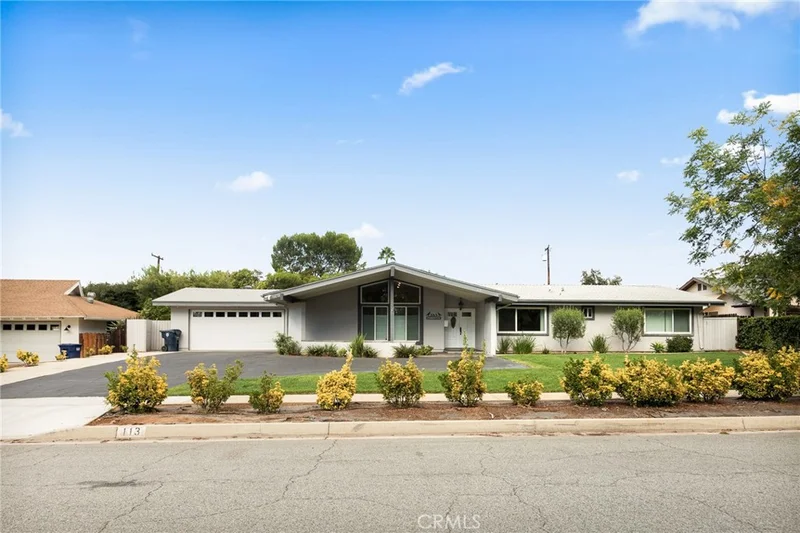 113 E South, Redlands, CA 92373