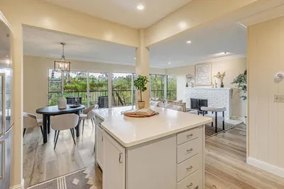 31 Del Mesa Carmel photo 2