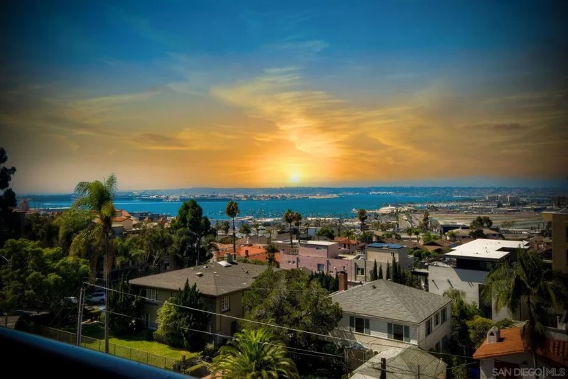 230 W Laurel Street 601, San Diego, CA 92101