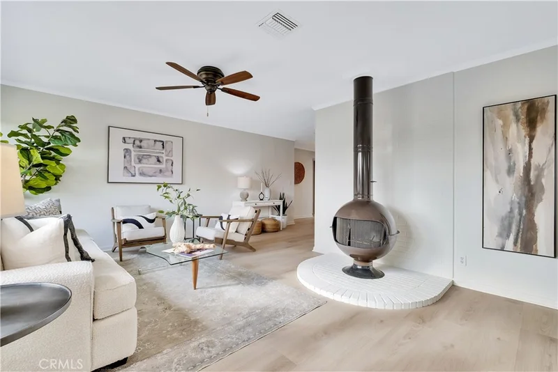 907 Lilienthal, Redondo Beach, CA 90278