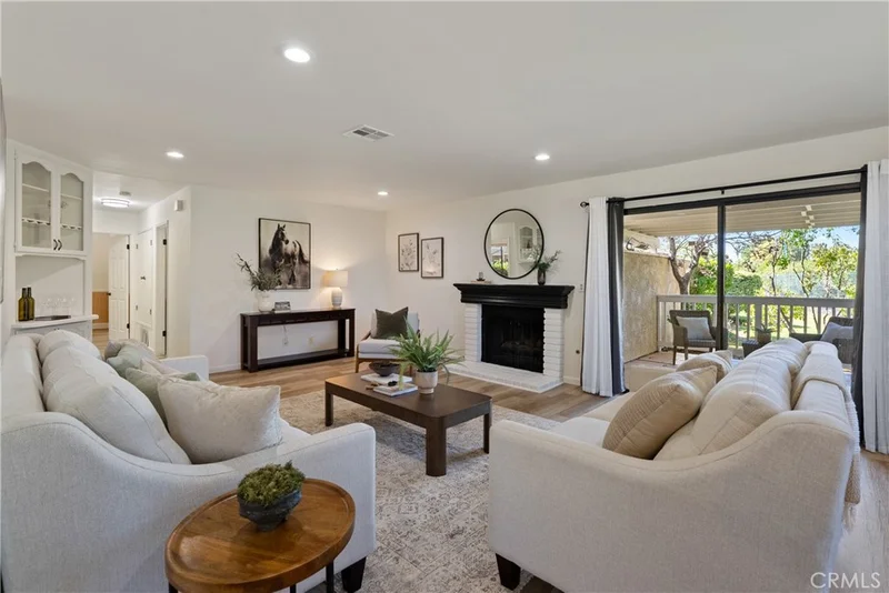 10 Flag Way C, Paso Robles, CA 93446