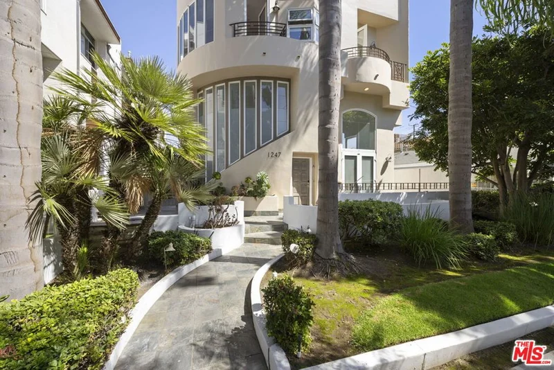 1247 23rd Street C, Santa Monica, CA 90404