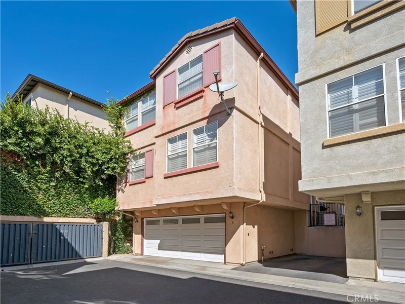 25481 Dodge Avenue 5, Harbor City, CA 90710