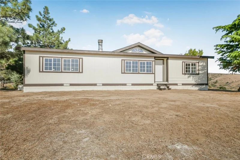 46305 Kings Canyon Road, Lancaster, CA 93536