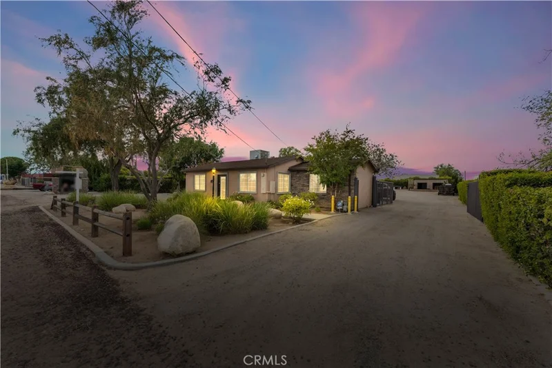 42529 8th E, Lancaster, CA 93535