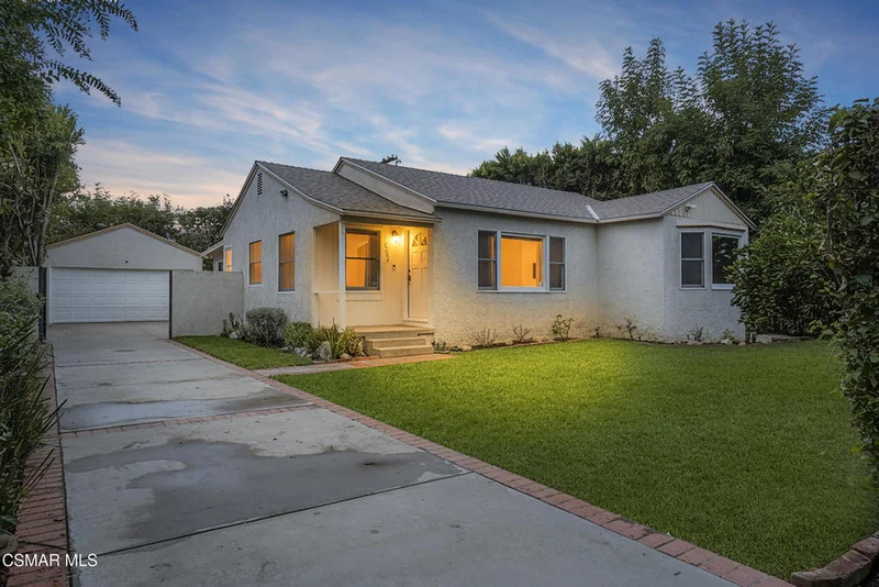 6207 White Oak Avenue, Encino, CA 91316