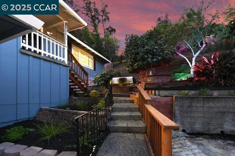 18871 Stanton Ave, Castro Valley, CA 94546