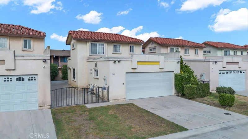 7929 Clarkson Avenue, Cudahy, CA 90201
